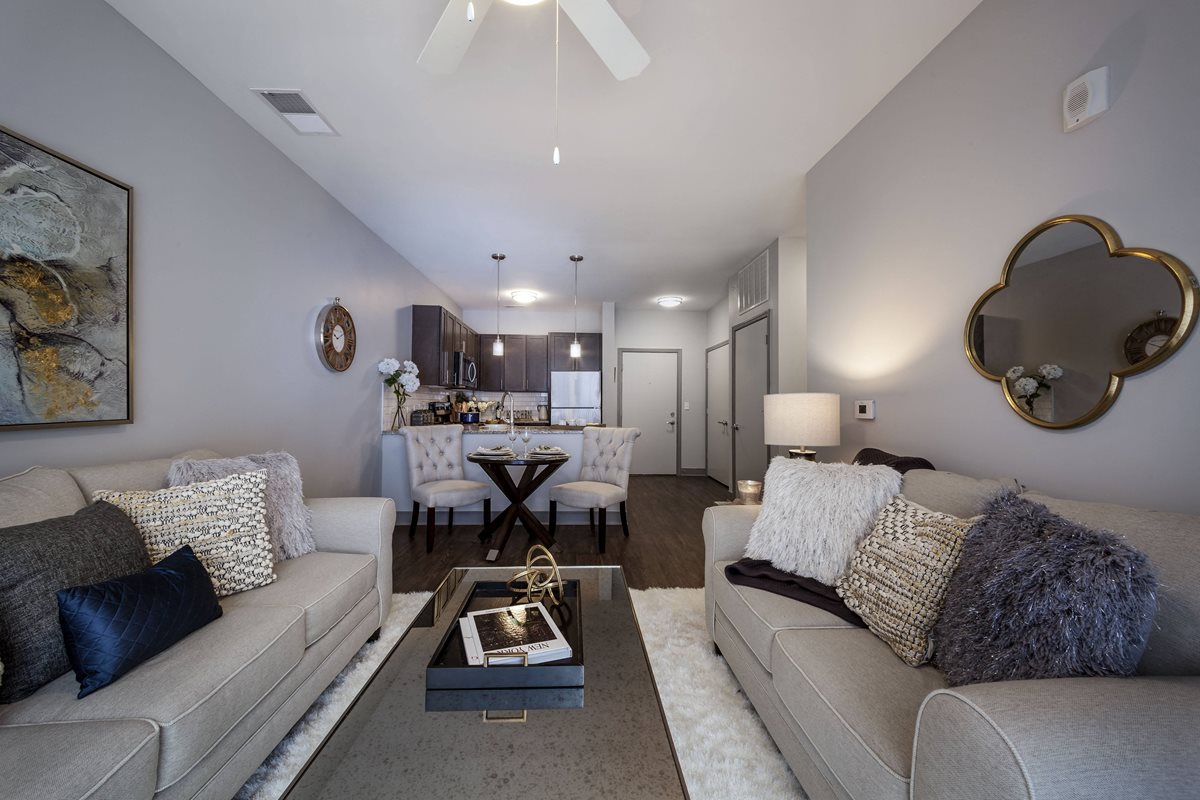 The Ivy At Berlin Place Apartments